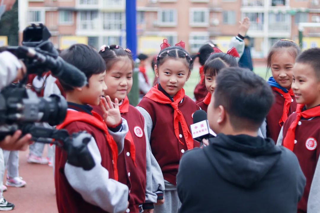 热烈祝贺华阳实验小学被评为“教师和校（园）长发展基地校”