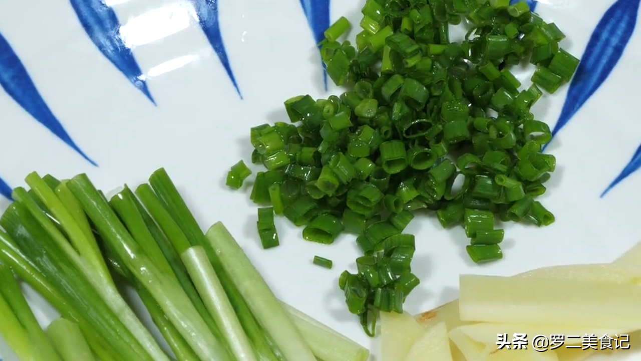 吃鸡最服这个做法，广东特色菜系，味道嫩滑鲜美，实在太香了