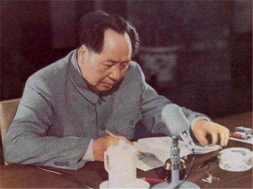 1949年，北平两个警卫营妄图兵变，目标竟是居住在香山的毛主席