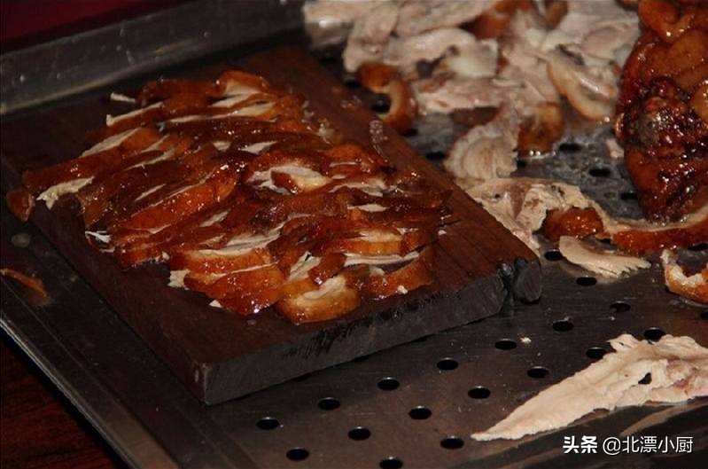 全国“8大烤鸭”排行榜，吃过5种算鸭霸，看你吃过哪几种