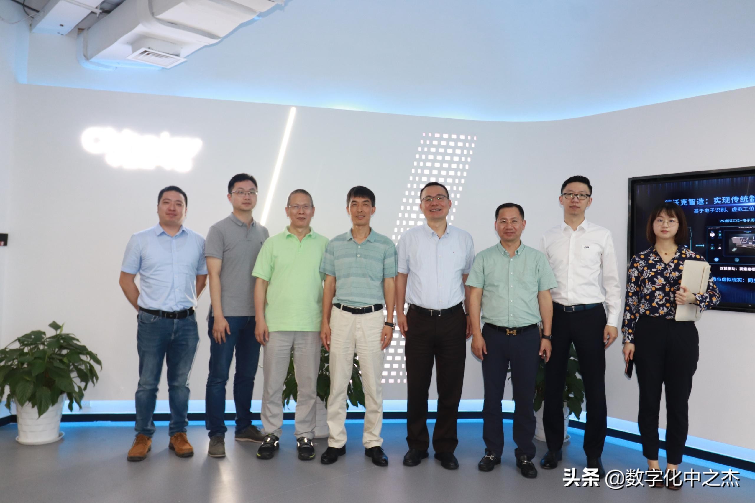 共筑数字未来，均普智能总裁解时来一行深入调研德沃克