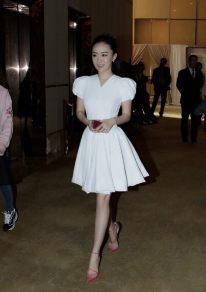 “一胖毁所有”的7位女星，怀孕前是窈窕淑女，怀孕后涨到190斤