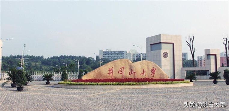 2022年高考：江西24所院校新增70个专业，16所院校撤销87个专业