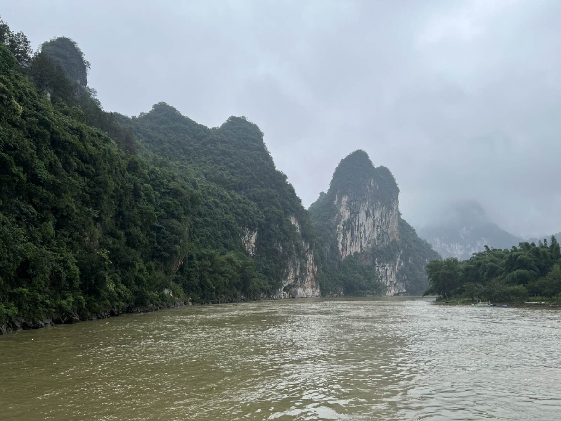 关于桂林，一座优缺点都格外鲜明的城市