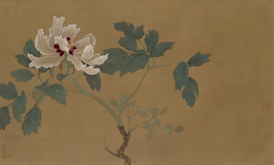 款款翩翩，不疑春深画中