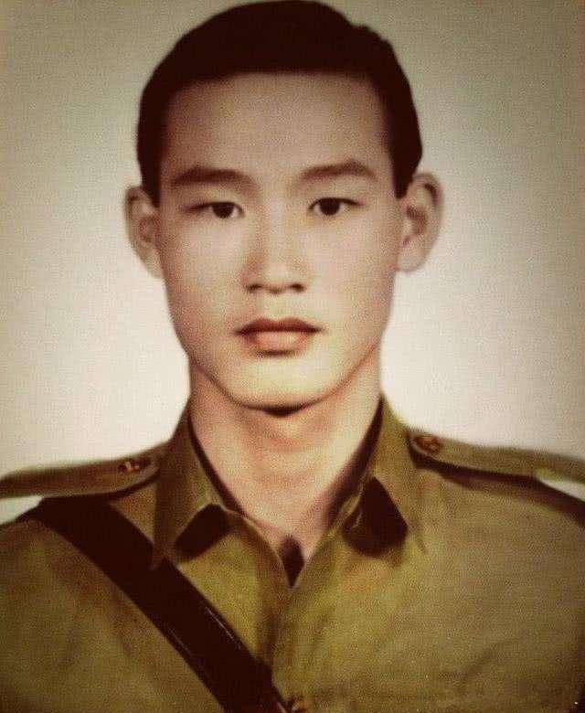 黑帮大佬的美貌女儿：有人隐姓埋名做艺人，有人父亲遗愿不进娱圈