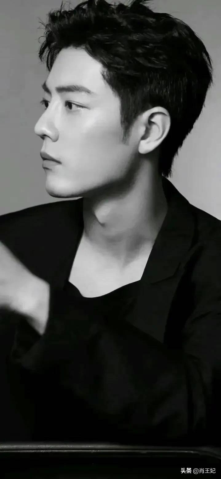 太喜欢肖战的西服造型了，宇宙超级无敌大帅哥