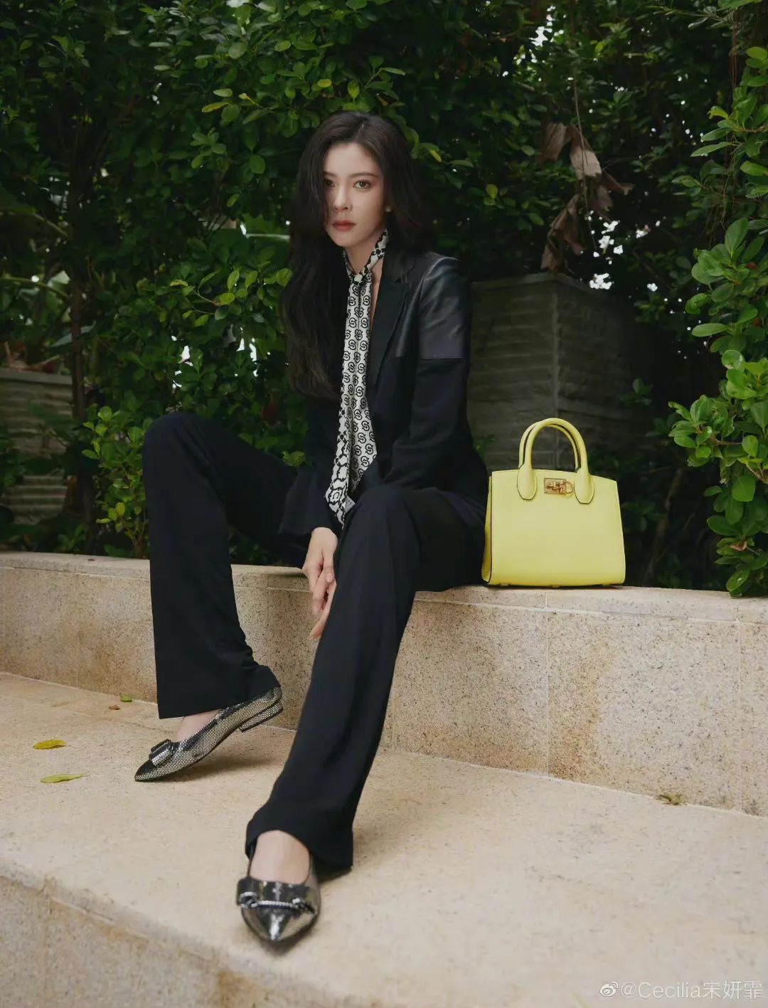 复古港式回潮，只差一头水波纹卷发