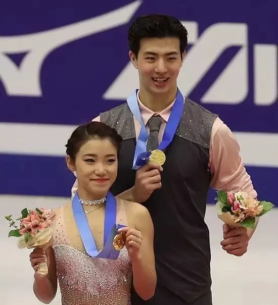 王诗玥柳鑫宇个人资料身高花样滑冰柳鑫宇王诗玥是情侣吗