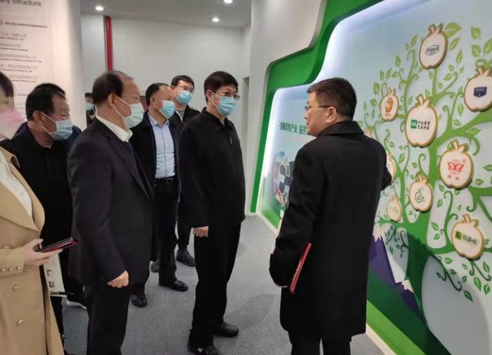 考察農牧產業升級發展項目 積極宣講傳達“兩會”精神 全國人大代表侯二河將“兩會”精神走深走實