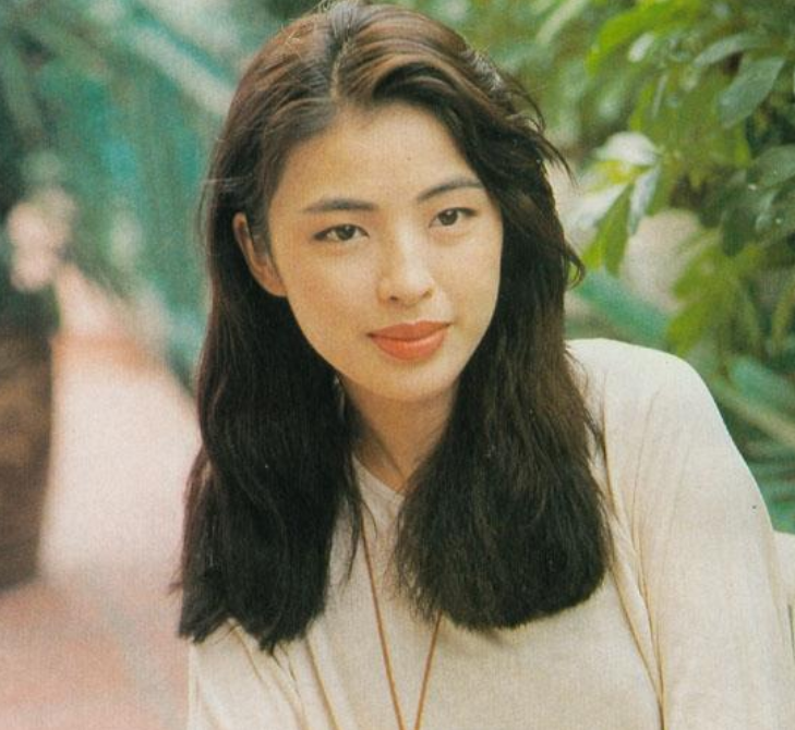 张学友妻子罗美薇:洁癖到3年连换21佣人,她凭啥被独宠37年?