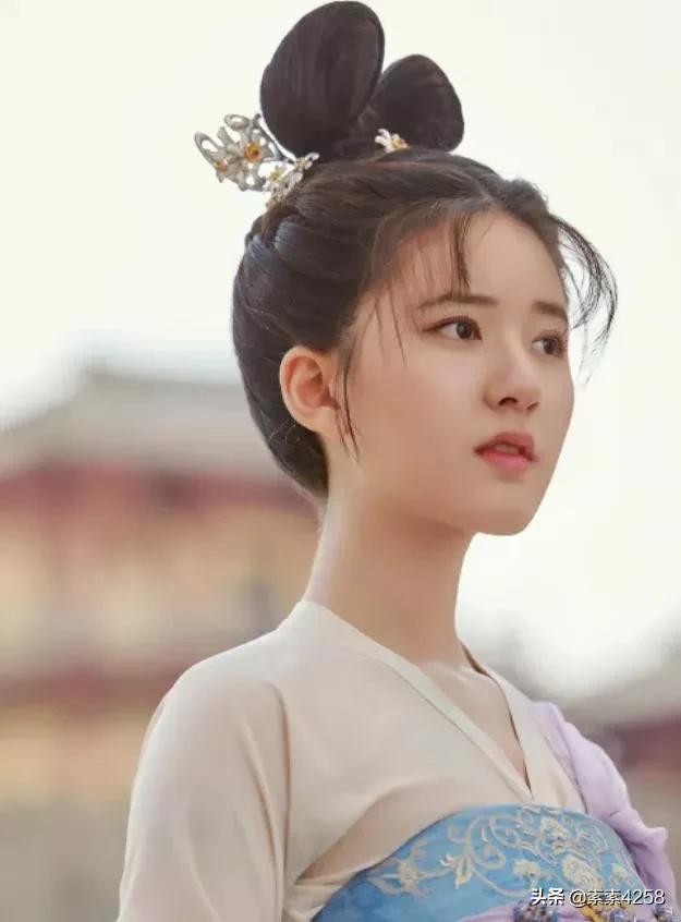 中国内地演员赵露思