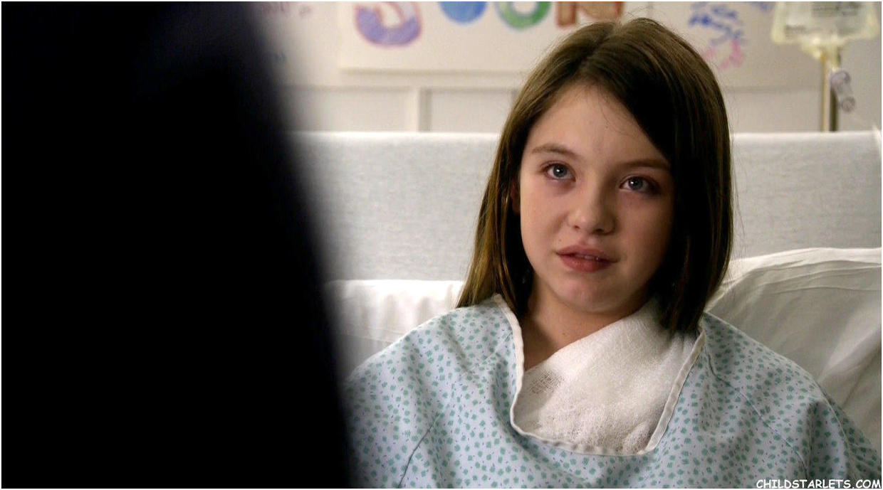 好莱坞美少女爆红！金发碧眼身材火辣，却被骂丑直播爆哭？