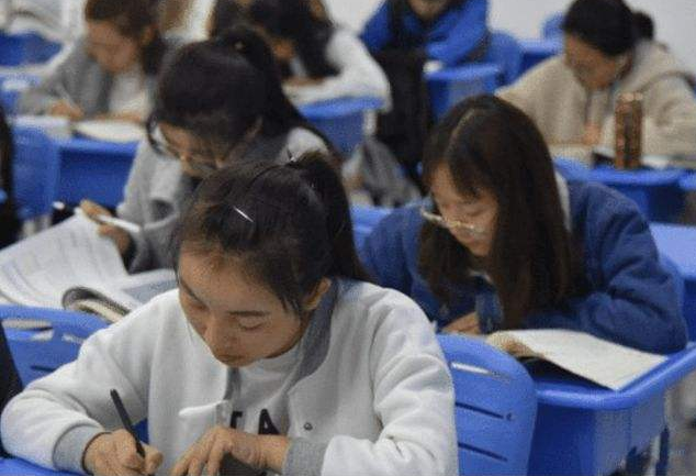 我国高中百强榜更新，湖南表现十分亮眼，华师一附中一举夺冠