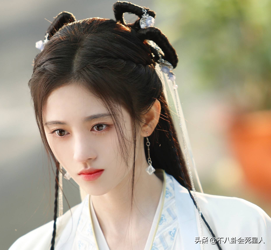 “用话题博眼球,还要一脸无辜”,这5位女星让观众嫌弃