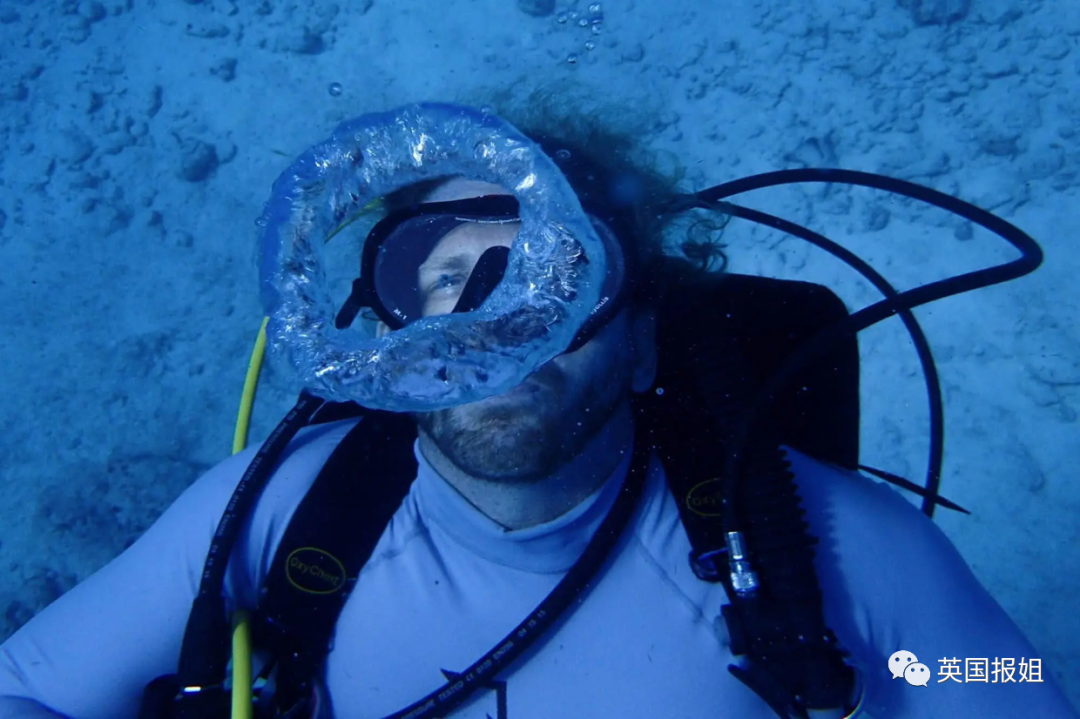美国教授在水下生活100天后：“我的身体年轻了10岁”！