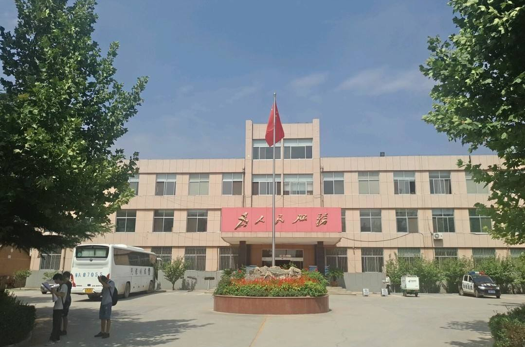 陕西男子被冒名顶替上中专，8年后顶替者成副镇长，男子索赔183万