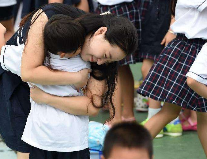 学校请假条（小学生写）