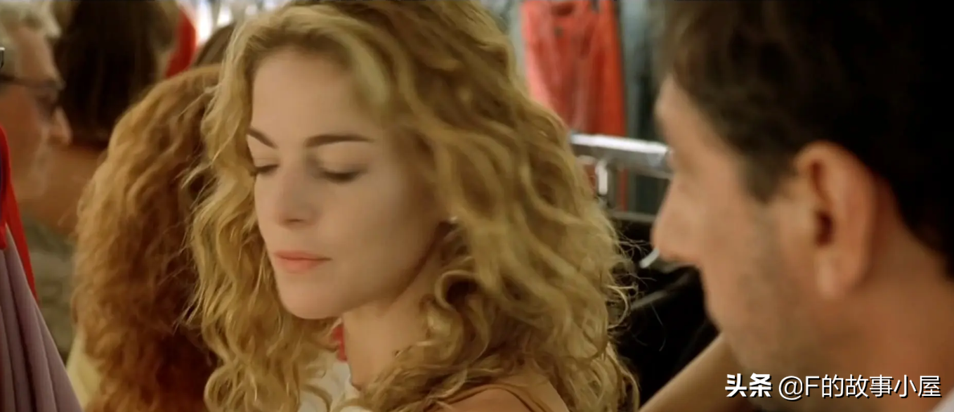 “爱上强奸犯”，从意大利电影《别动》看童年经历对人的心理影响