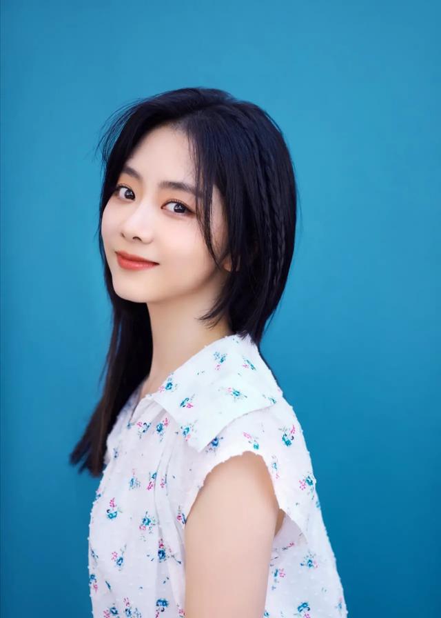 理财日记l油价高涨，直呼加不起！如何吃新能源车红利(附股）