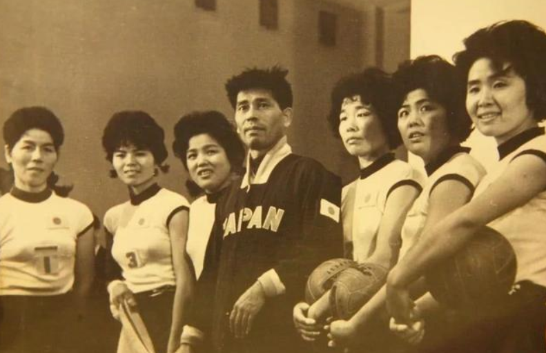 2013年陈招娣病逝，骨灰中发现多枚钢钉：曾是女排5连冠功勋