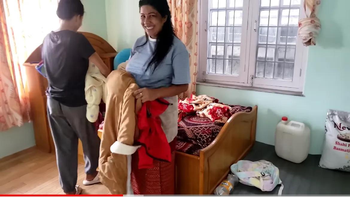 尼泊尔丈母娘和叔叔的宝宝准备起名字啦
