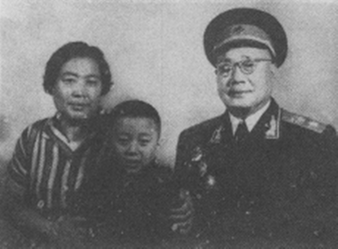 十月二十七(刘邓亲密共事13年，1986年刘伯承病逝后，邓小平亲自主持追悼会)