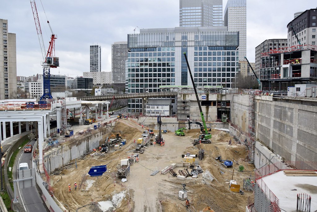全球GDP前十强城市在建的超高建筑——纽约深圳以超级摩天楼引领