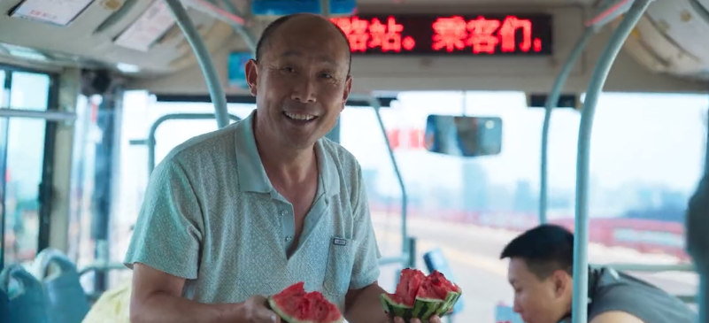 从《开端》暖爸到《幸福》里“苏大强”，王家的底气都被他败光了