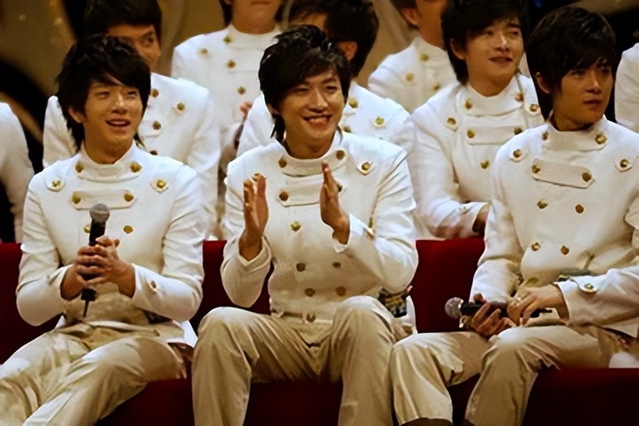 英年早逝的8位男星，个个让人惋惜，最大46岁，最小8岁