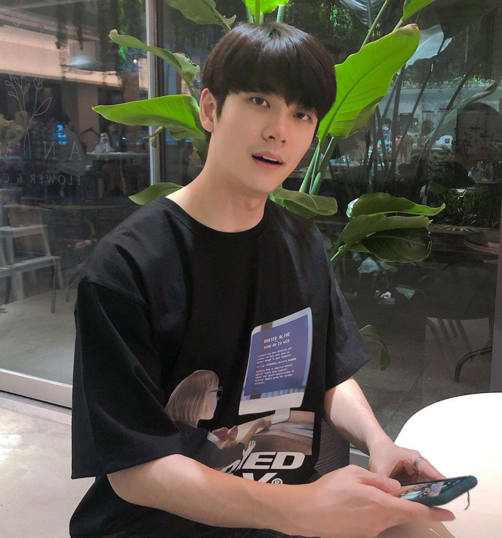 和徐康俊是好友：《非常律师禹英禑》的“暖男前辈”姜泰伍