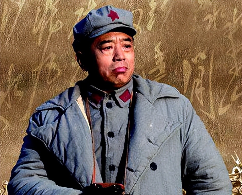 同样是演彭德怀，把董勇、宗利群、丁笑宜放在一起，差别就出来了