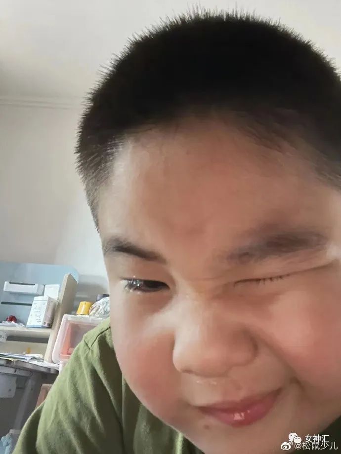 大S具俊晔婚礼现场照意外流出，沙雕网友评论笑不活了