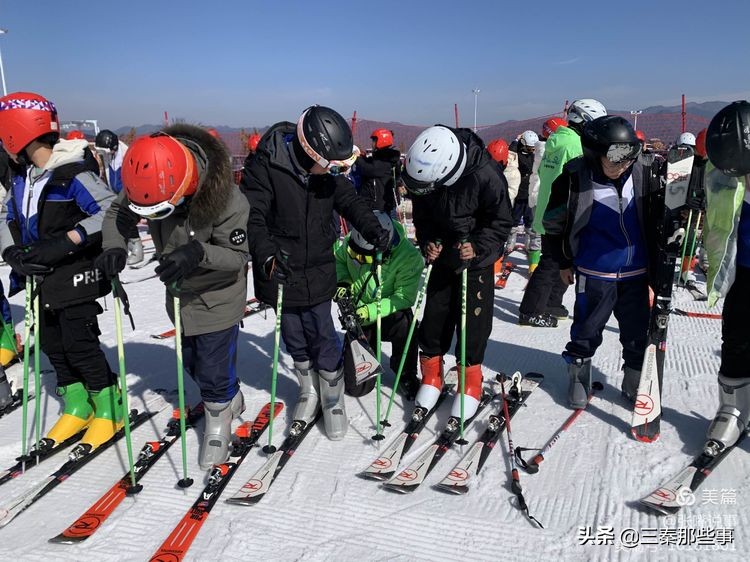 扶风县都有哪些奥运会体育项目(扶风县第二初中“走上冰雪•滑向冬奥”冰雪研学活动纪实)