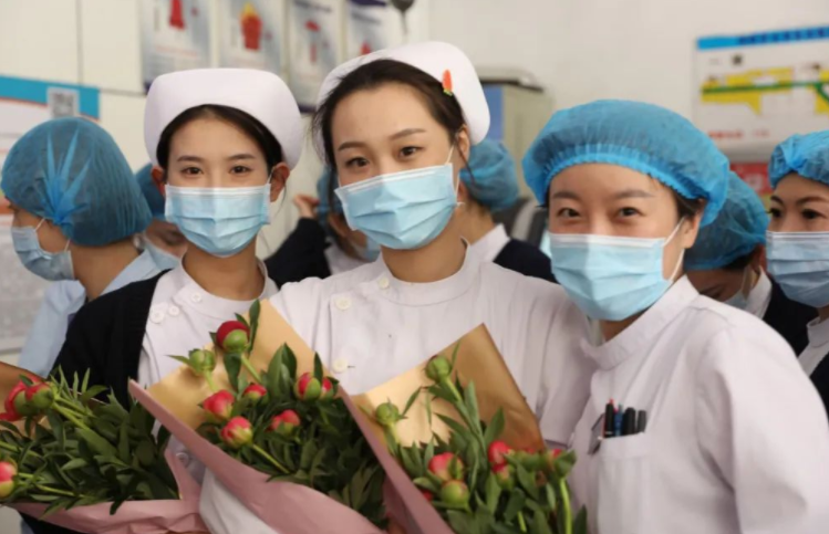 “铁饭碗”出现变动，部分岗位被“踢出”编制，转变为合同工