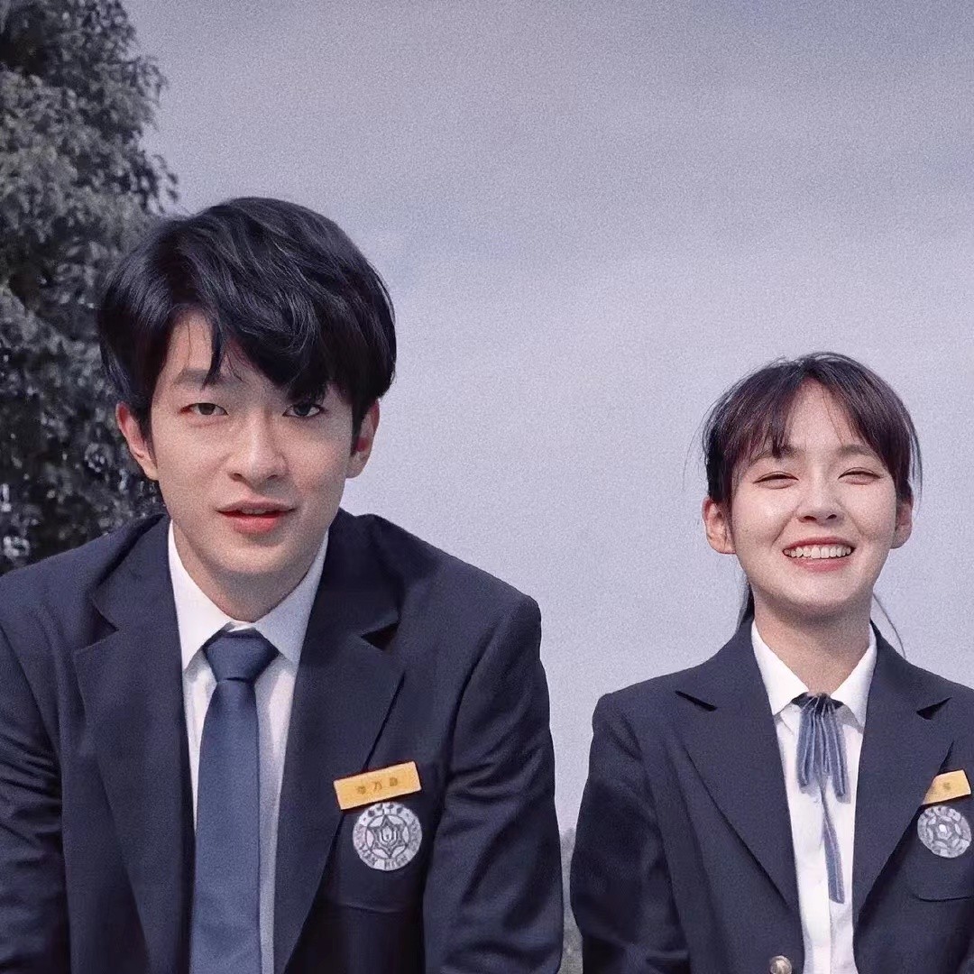 电视剧评分前十，悬疑剧占了5部，《人世间》不是第一