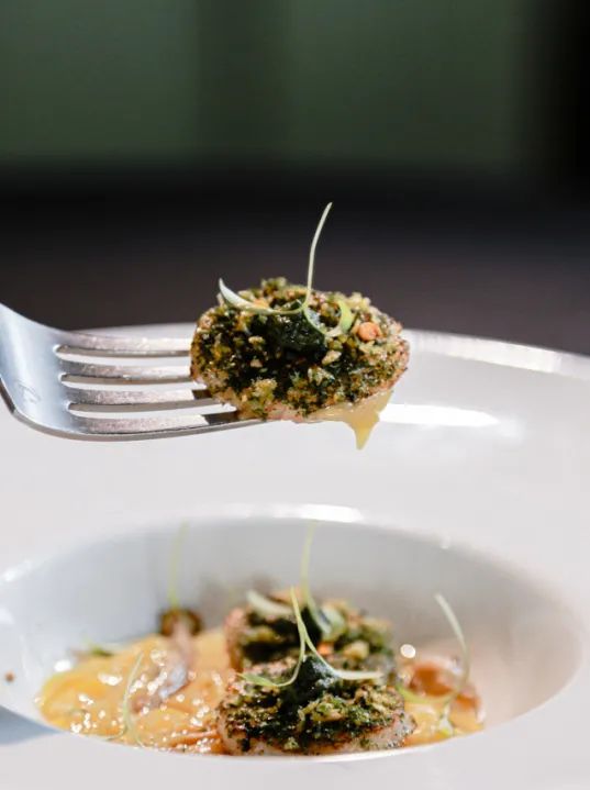 来自舌尖上的满足，只为击中你的味蕾