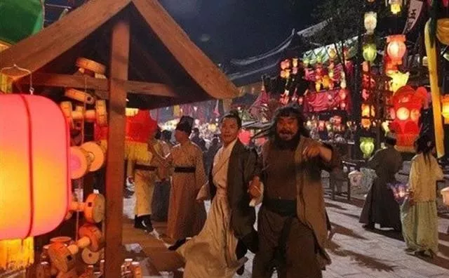 四大名著中,元宵节为何总有大事发生?