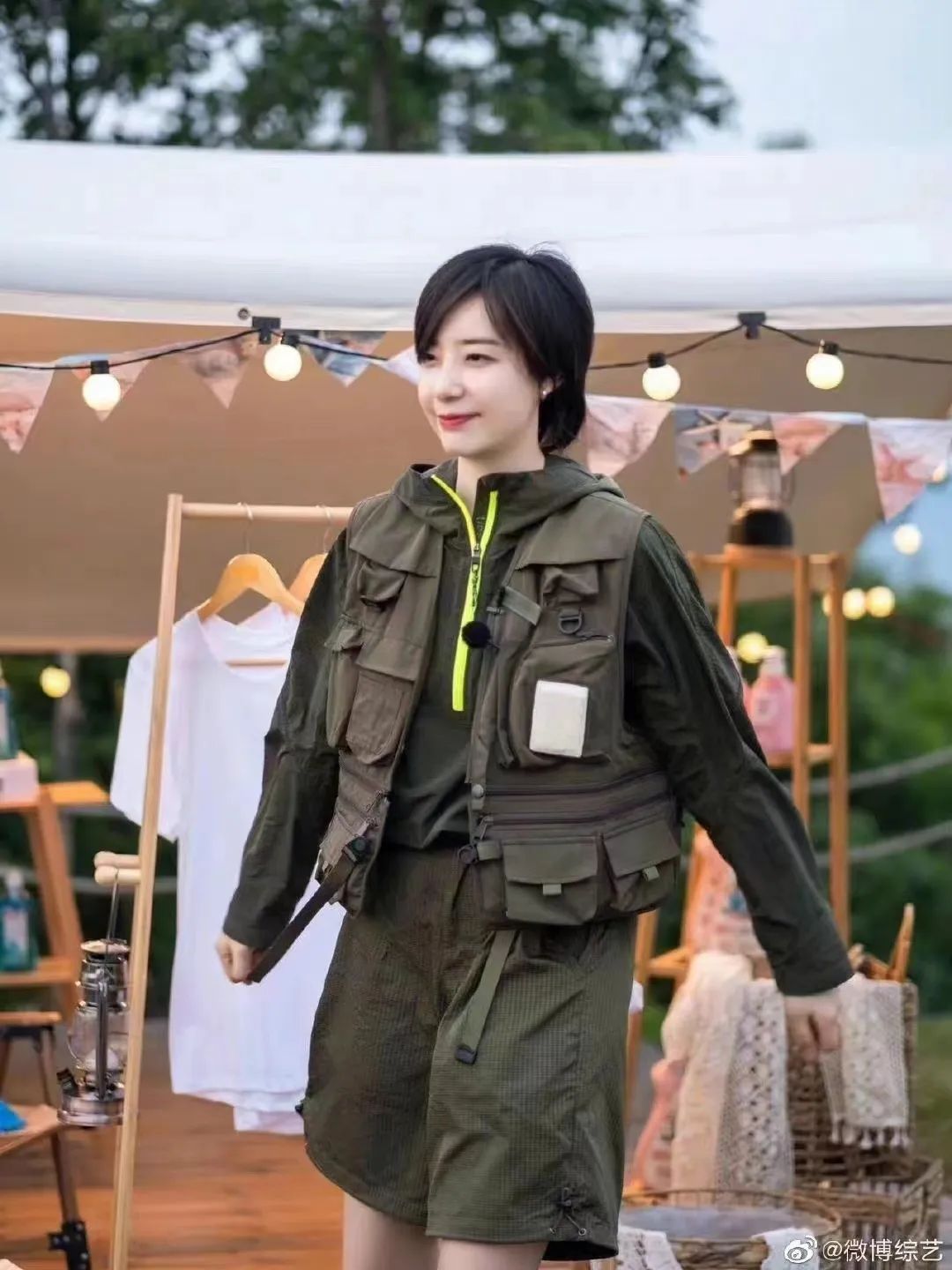 次次艳压00后小花，35岁的杨幂心机在哪儿？