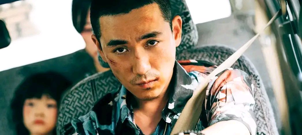 《人生大事》票房突破十亿，丧葬题材演绎温情救赎，看哭了