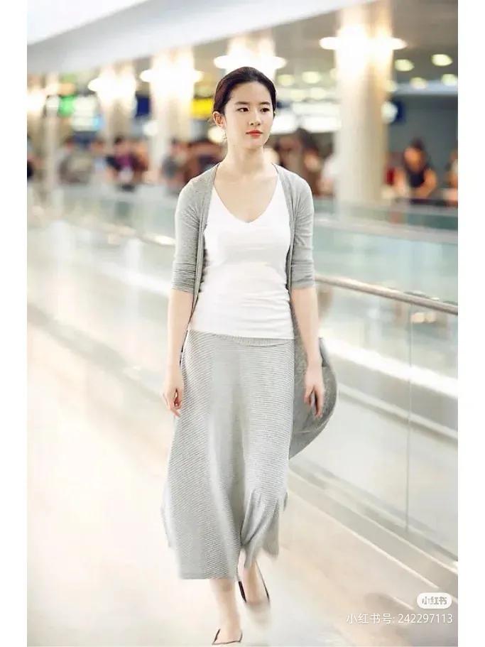 刘亦菲应该没有烦恼吧