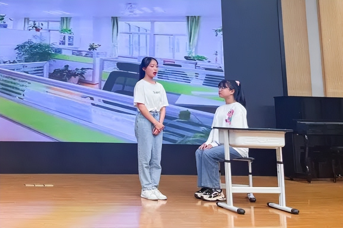 花田花绽，阅读悦心｜双流区黄甲小学举行读书节之阅读表演赛