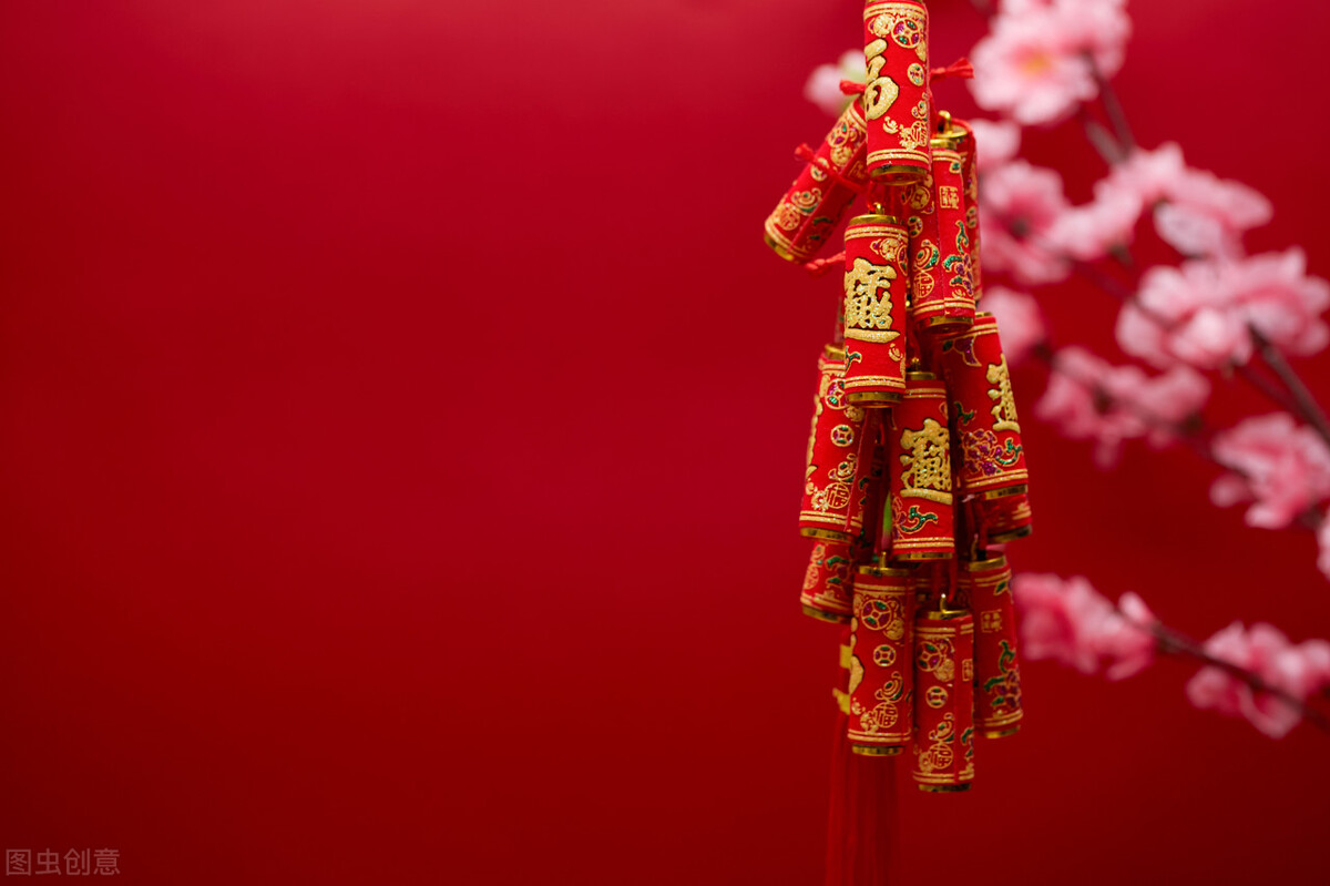 又是一年春草绿：不开心的事情，丢了吧；不如意的日子，忘了吧
