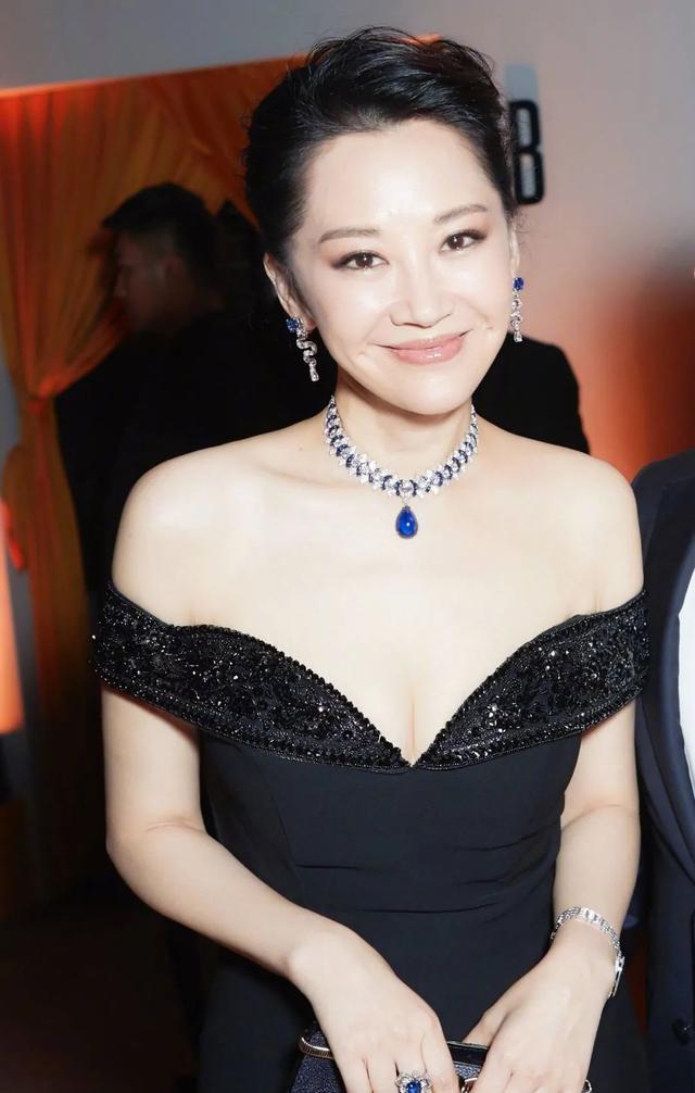 “京圈公主”许晴，一直都是“风韵犹存”，集万千宠爱于一身