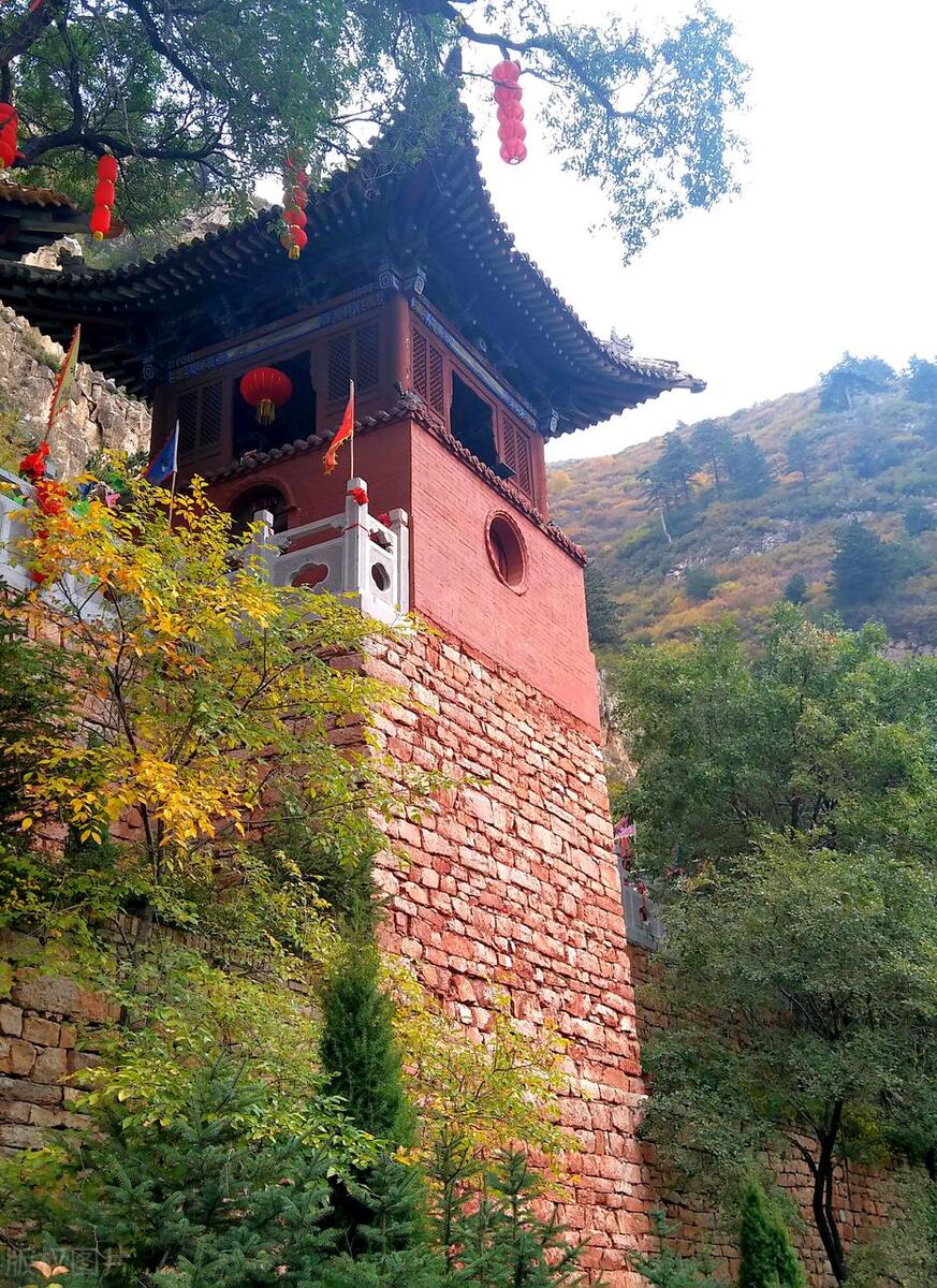 五岳中最“委屈”的名山，别的都是国家5A景区，为何只有它是4A