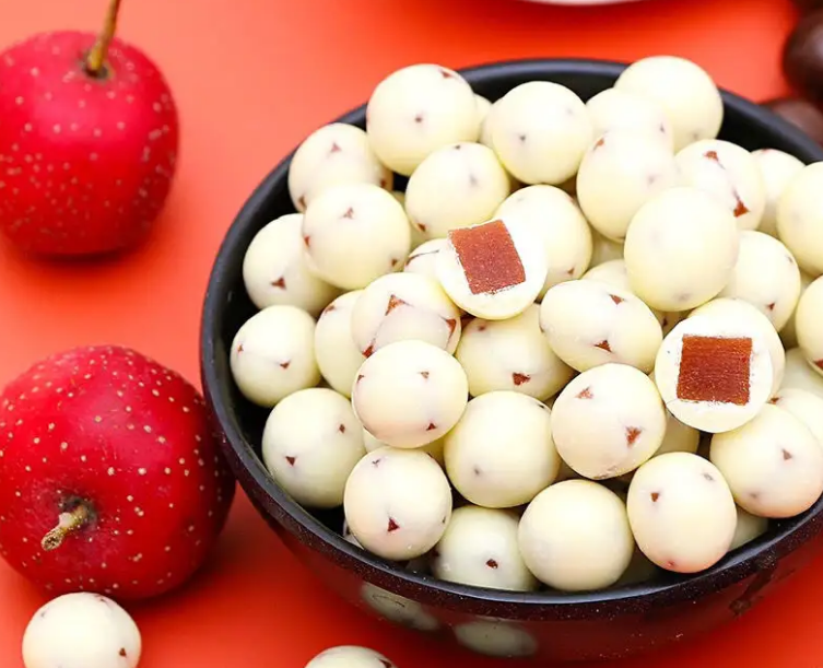 建议女大学生：多囤这5款小零食，解馋还养颜，焕发肌肤好光彩