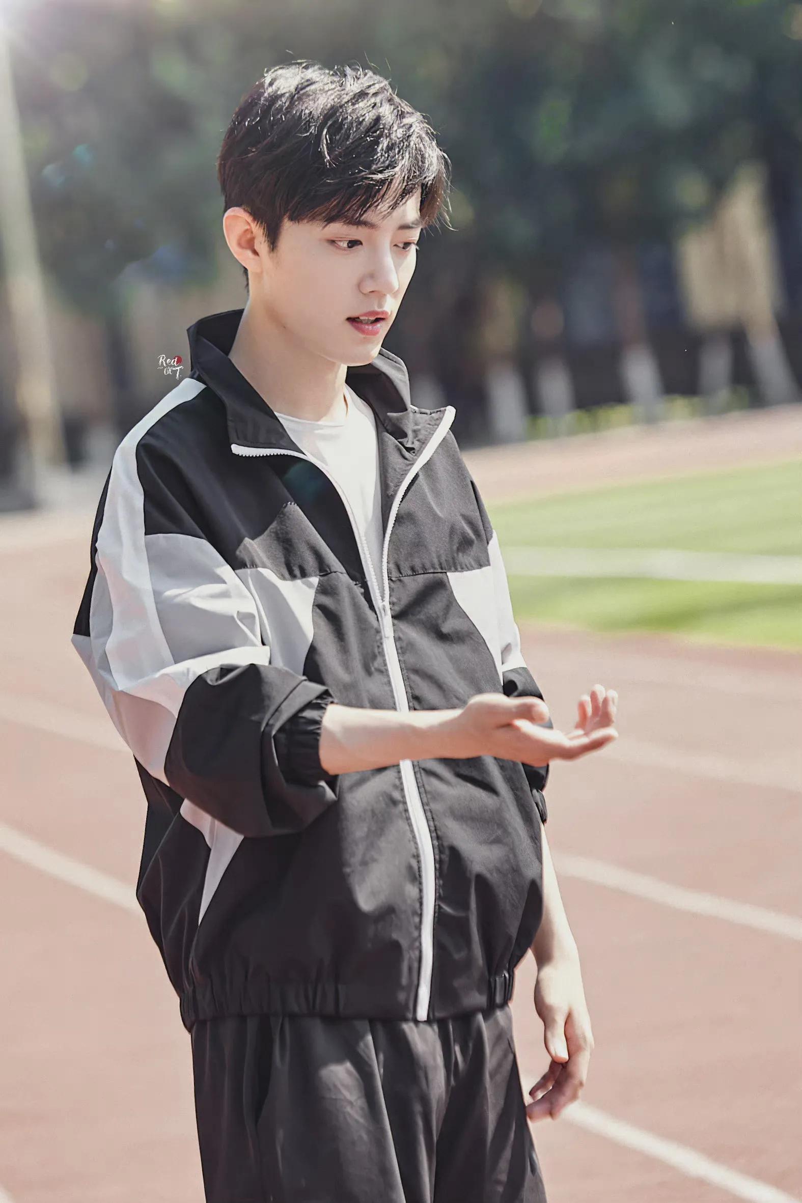 「肖战图集」帅气得超过1005分