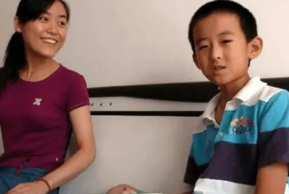 那个10岁参加高考，16岁读博，强迫父母在北京买房的男孩现状如何