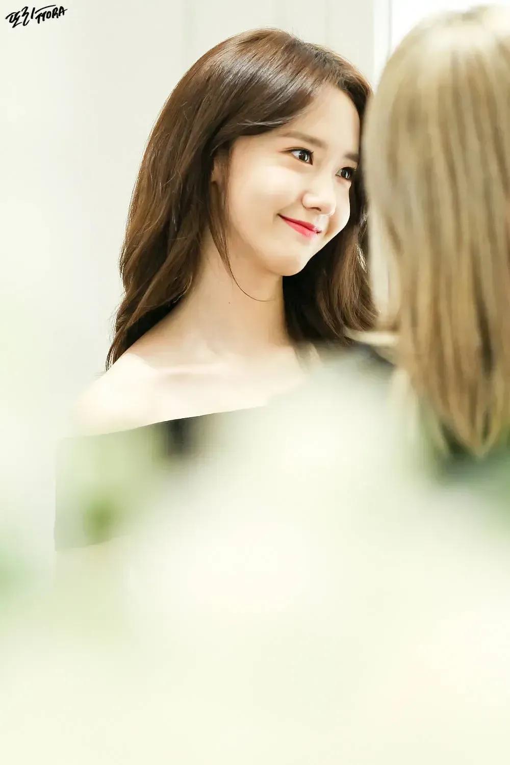林允儿大美女