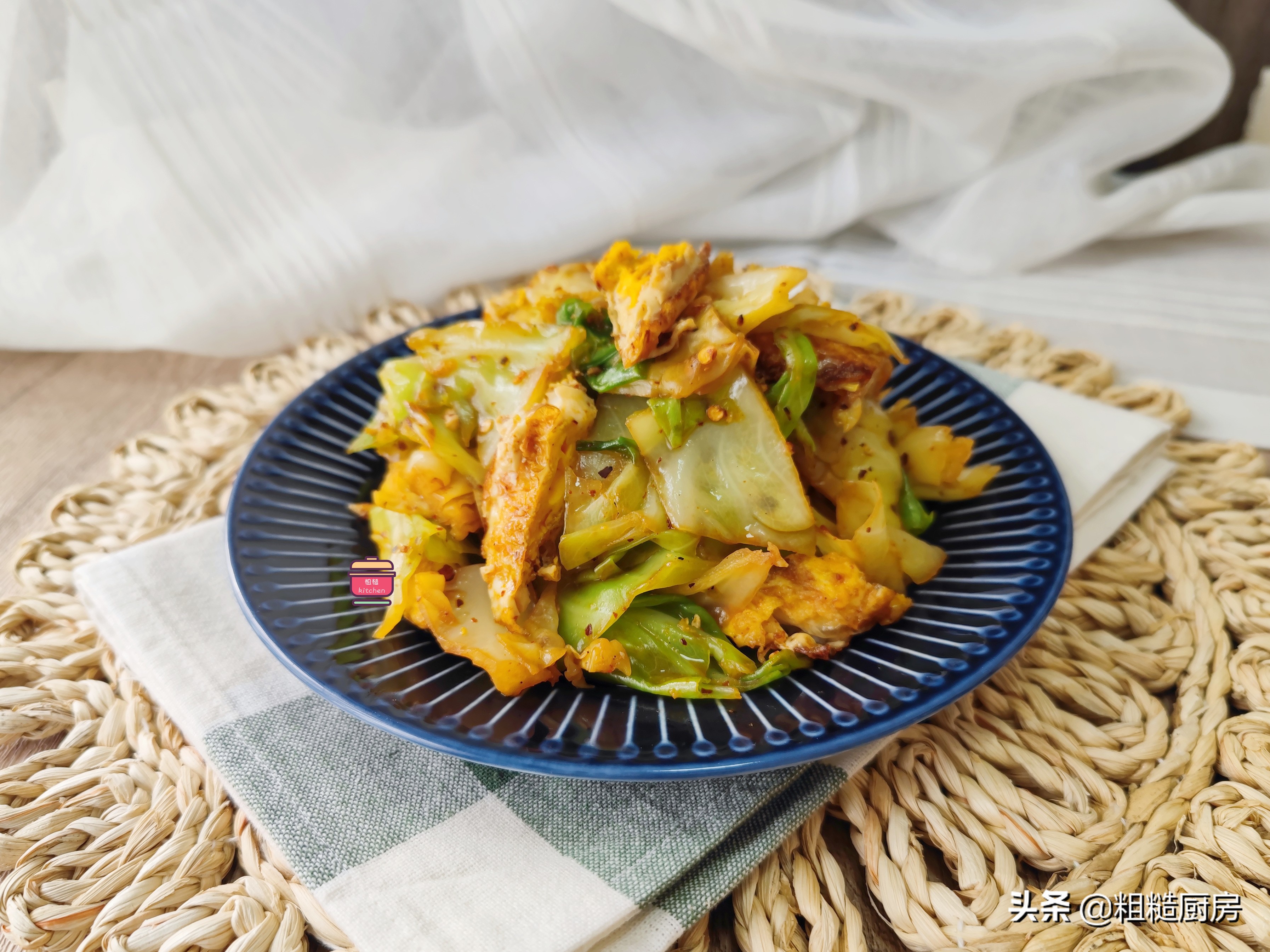 煎鸡蛋直接吃太乏味(煎鸡蛋直接吃太乏味怎么办)